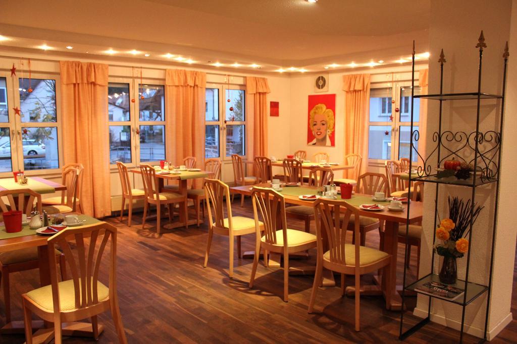 Hotel Gasthaus Bock Reichenbach an der Fils Luaran gambar